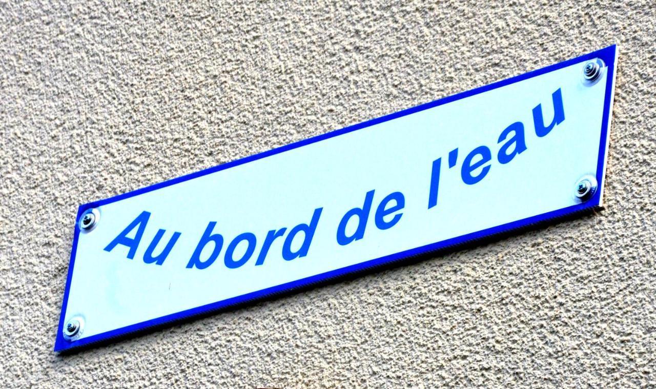 Gîte AU BORD DE L'EAU jusqu'à 8 personnes Chambon-sur-Voueize Esterno foto